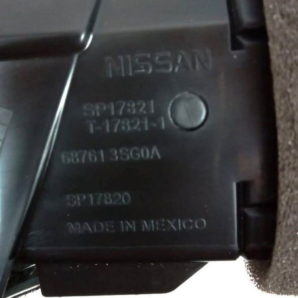 Difusor De Ar Esquerdo Nissan Sentra 2014 À 2017 Original