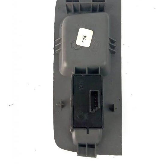 Moldura Comando Vidro Dianteiro Direito Fiat Palio Att. 15