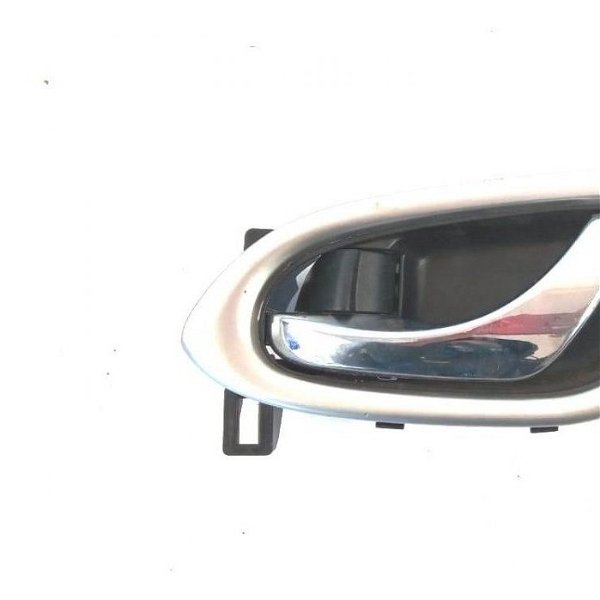 Maçaneta Interna Dianteira Esquerda Nissan Sentra 2015 (6132