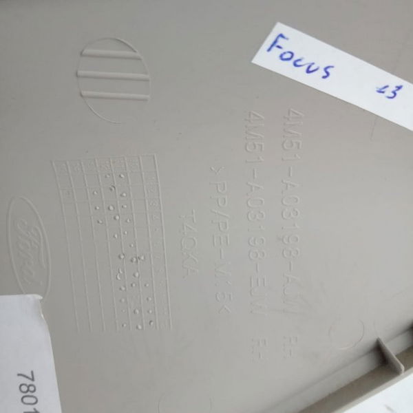 Acabamento Coluna Dianteira Direita Ford Focus 13 Original