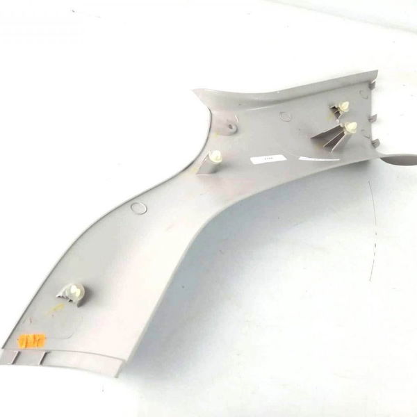 Moldura Lateral Traseira Esquerda Vw Spacefox 2017 Orig 7784