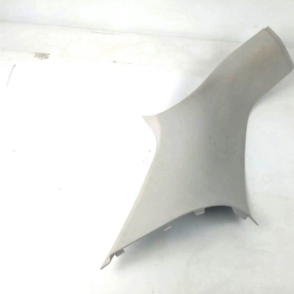 Moldura Lateral Traseira Esquerda Vw Spacefox 2017 Orig 7784