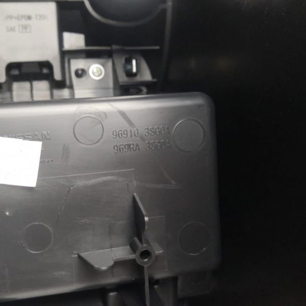 Console Central Nissan Sentra 14/15 Original