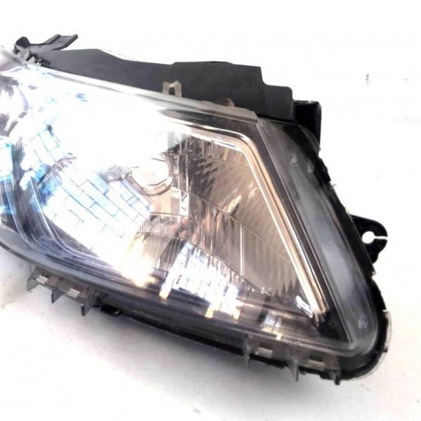 Farol Direito Chevrolet Onix Fumê 12/16 C/detalhe (8828)