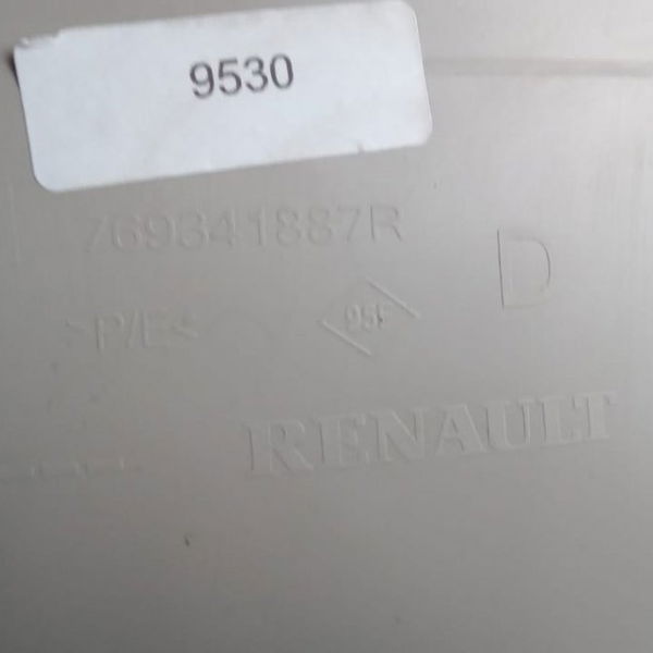 Moldura Coluna Traseira Direita Renault Logan 2014 (9530)