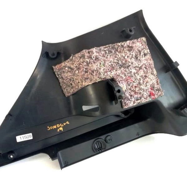 Moldura Suporte Porta Malas Direito Renault Sandero 19 Orig