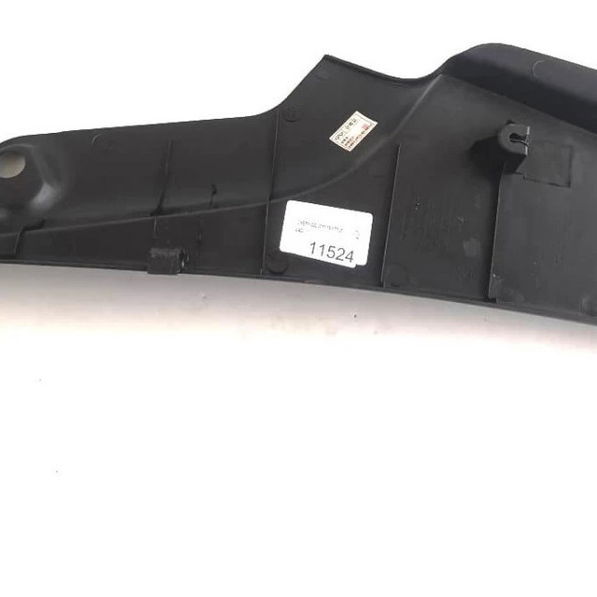 Moldura Coluna Traseira Esquerda Chery Qq 2019 ( 11525 )