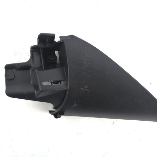 Moldura Retrovisor Dianteiro Direito Jetta 250 2019 (12137)