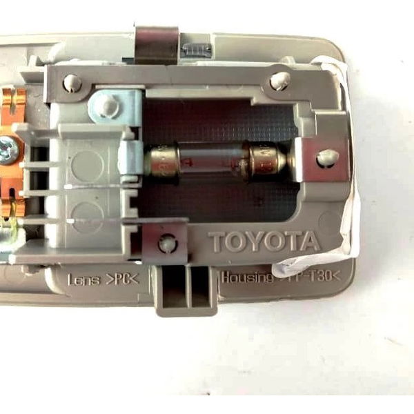 Luz Cortesia Toyota Corolla 2017 Original (12691)