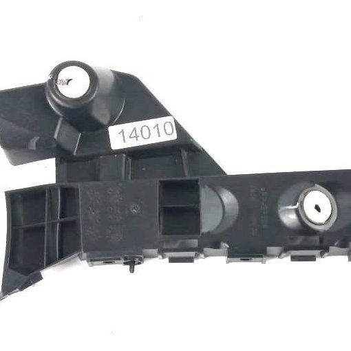 Guia Parachoque Traseiro Esquerdo Cruze Hatch 19 Orig 14010