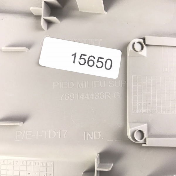 Acabamento Esquerdo Coluna Central Captur 2019 Orig (15650)