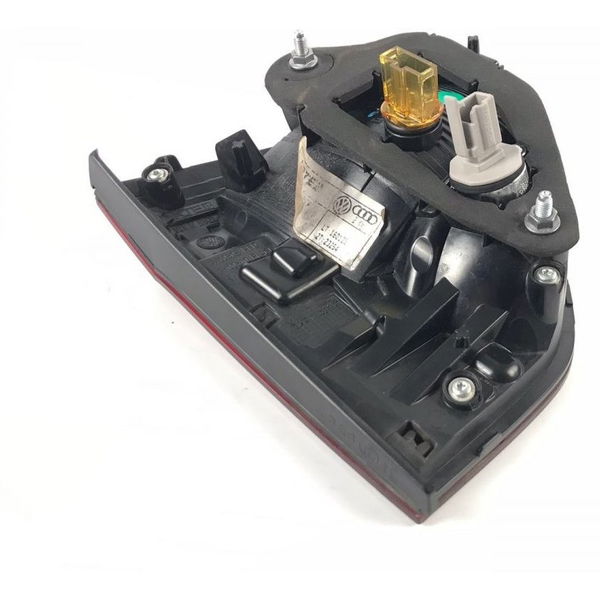 Lanterna Tampa Traseira Direita Vw Fox Pepper 2016 (16861)