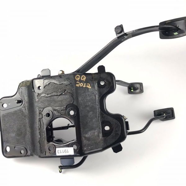 Suporte Com Pedais Chery Qq 2012 Original (19113)