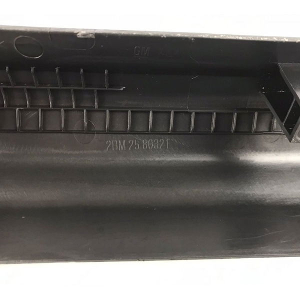 Soleira Porta Dianteira Esquerda Gm Onix 2017 Original 21523