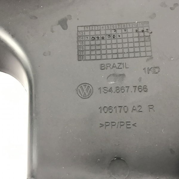 Acabamento Soleira Banco Traseiro Direito Up 2015 (22650)
