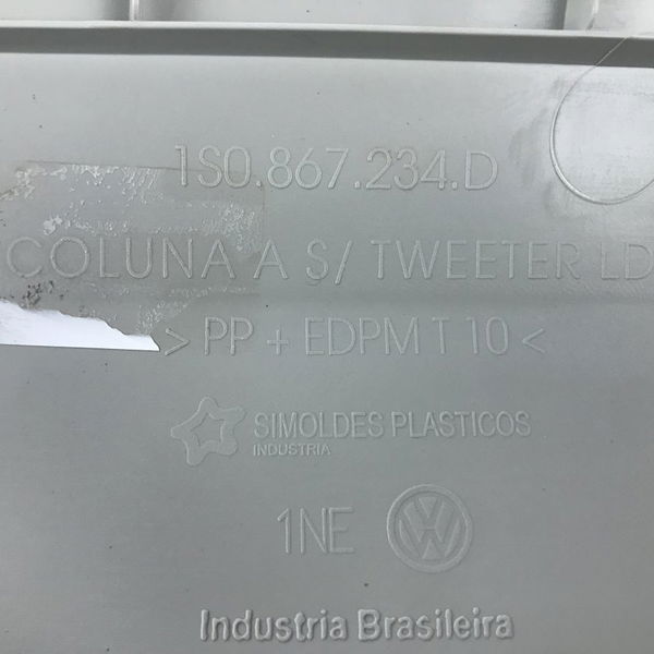 Acabamento Coluna Dianteira Direita Up Move 2015 (22760)