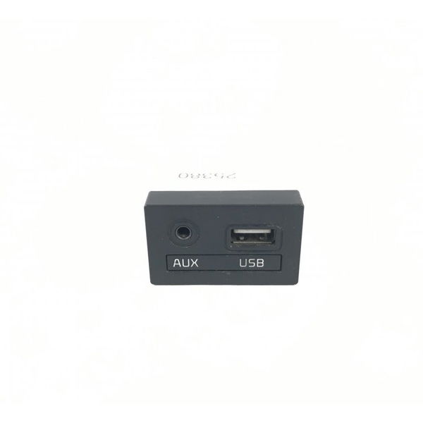 Entrada Usb/auxiliar Kia Cerato 1.6 2017 Original (25380)