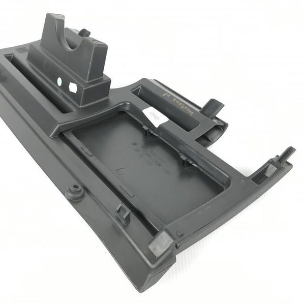 Acabamento Caixa Fusiveis Montana Conquest 1.4 08/09 (28497)