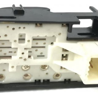 Botão Vidro Elétrico Dianteiro Direito Corolla 2019 (29156)