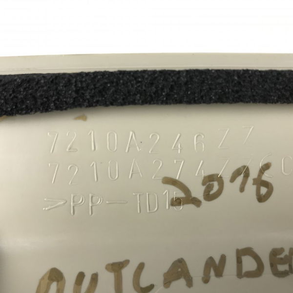 Acabamento Coluna Dianteira Direita Outlander 2015 (31306)