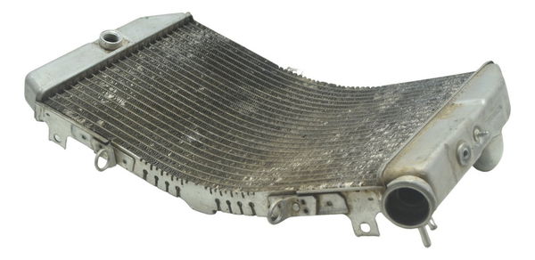 Radiador C/ Detalhes Suzuki Gsx-r Srad 1000 02-05 Original