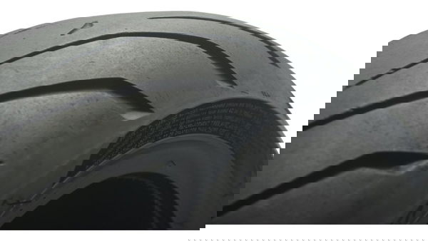 Pneu Pirelli Angel Gran Turismo 190/50-17