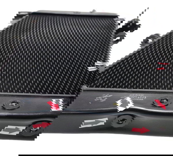 Radiador Mt09 Original ( Nao Vasa , Pqn Amassado) (45215)