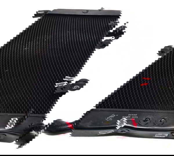 Radiador Mt09 Original ( Nao Vasa , Pqn Amassado) (45215)