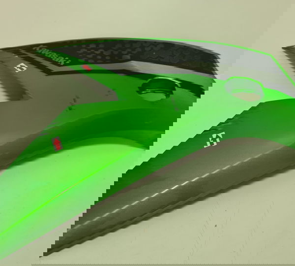 Carenagem Aba Tanque Dir Kawasaki Versys 650 2023 Ori 44917