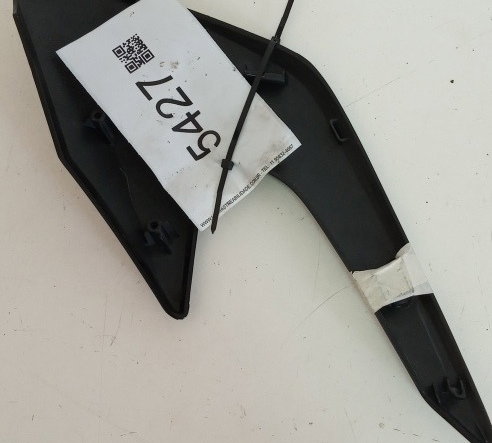 Carenagem L/d Farol Honda Twister 19 P/riscos (5427) Preto