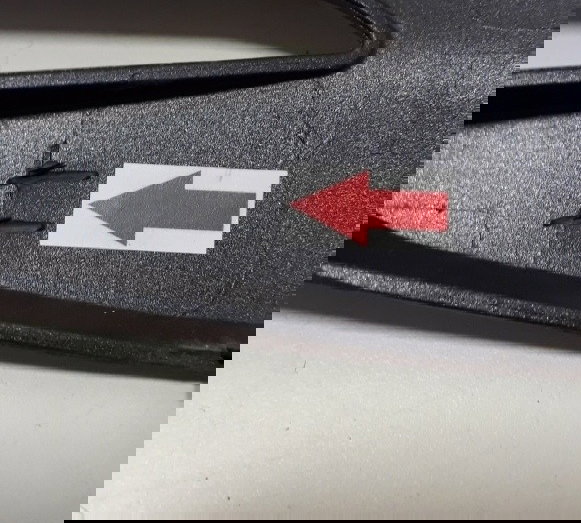 Bananinha Farol Esq Titan 160 2022 Ori 30793 Avaria Cinza