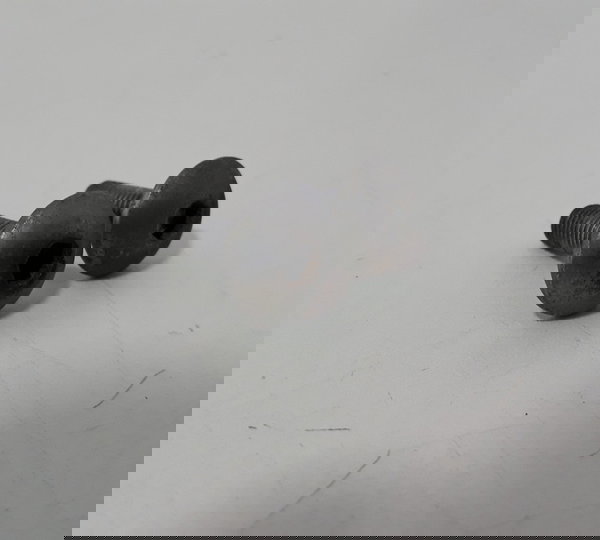 Parafuso Acabamento Duto Ar Yamaha R1 09/14 L/d Orig 40848