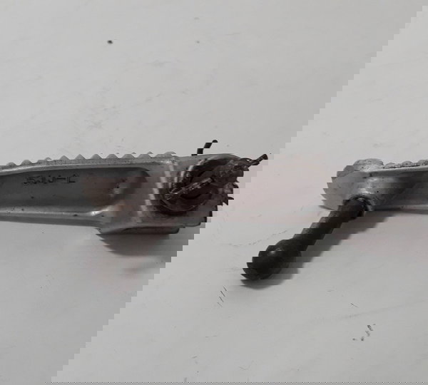 Pedaleira Dianteira Yamaha R1 09/14 L/e Orig Torta 40810