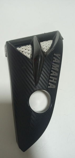 Carenagem Tanque Esquerda Yamaha Ybr 125 08 Avaria (17108)