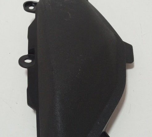 Acabamento Esq Rabeta Yamaha N-max 160 17/20 Avaria 15678 Preto