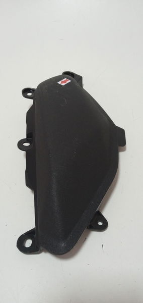 Acabamento Esq Rabeta Yamaha N-max 160 17/20 Avaria 15678