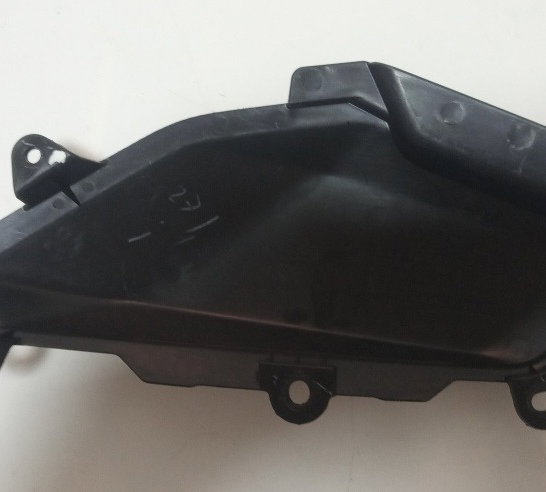 Acabamento Esq Rabeta Yamaha N-max 160 17/20 Avaria 11536 Preto