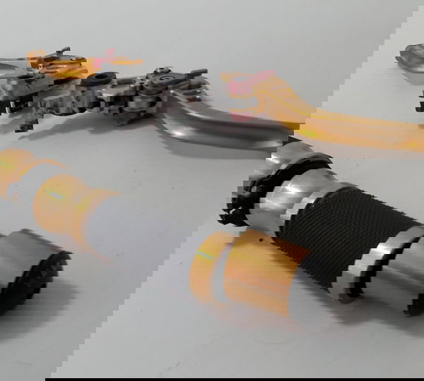 Par Manopla Manete Yamaha R1 09/14 Esportivo Descrição 40858 Dourado