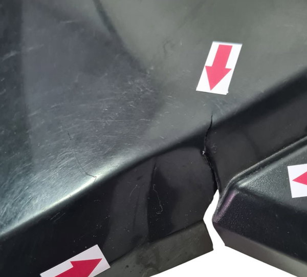 Carenagem Lateral Dir Honda Cg 160 Fan 16/24 Trincada 53623 Preto