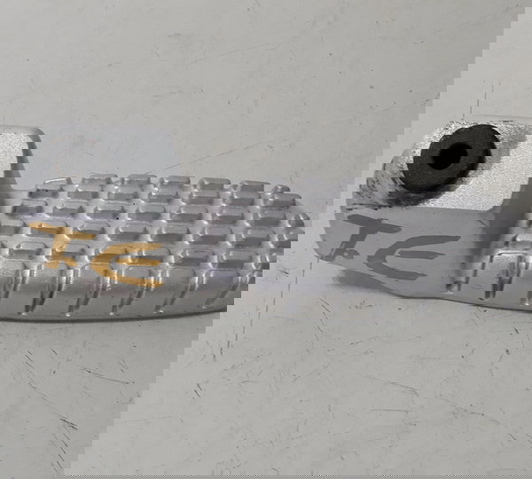 Pedaleira Traseira Buell Xb12x 08/08 L/e Orig 53228