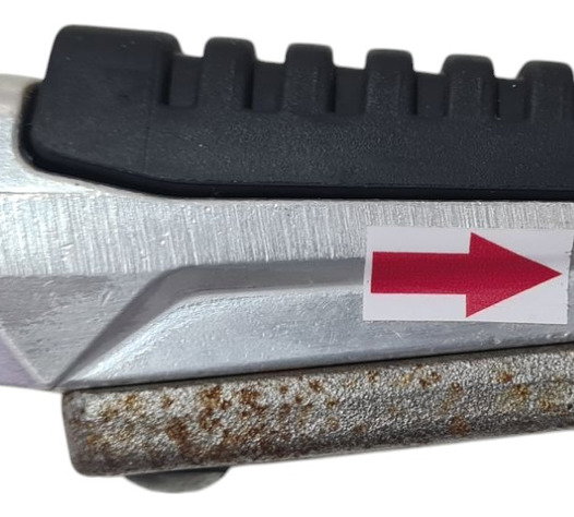 Pedaleira Traseira Dir Suzuki Bandit 650 2010 Orig 52487