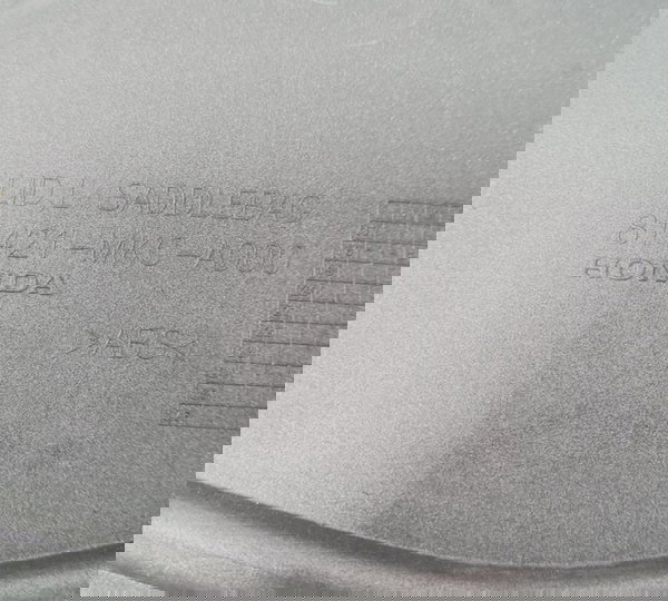 Carenagem Tampa Baú Esq Honda Gl 1800 2019 Descrição 53009 Prateado