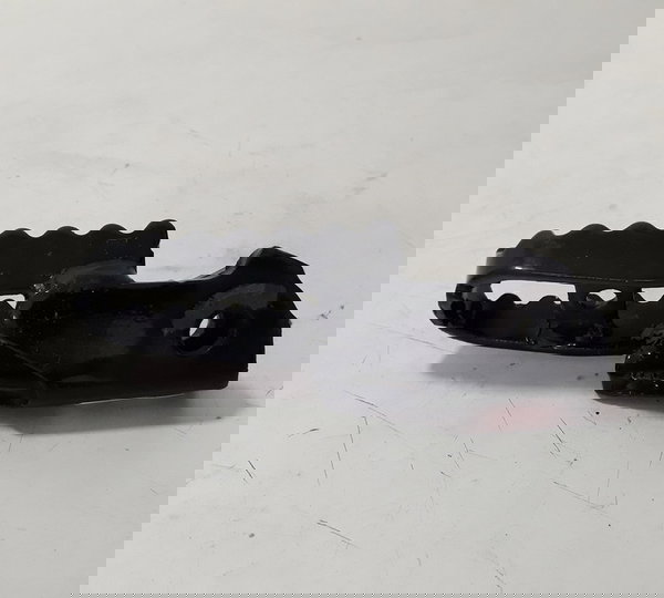 Pedaleira Dianteira Honda Bros 160 L/e Orig 52911