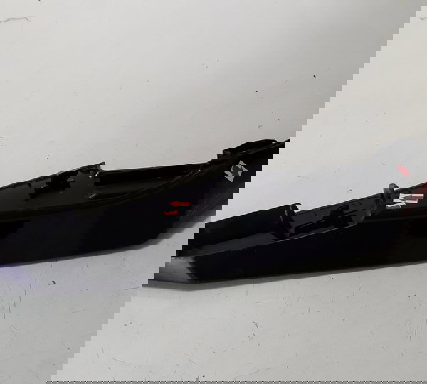 Carenagem Rabeta Cb 300f Twister 23/24 L/e Quebrada 53076 Preto