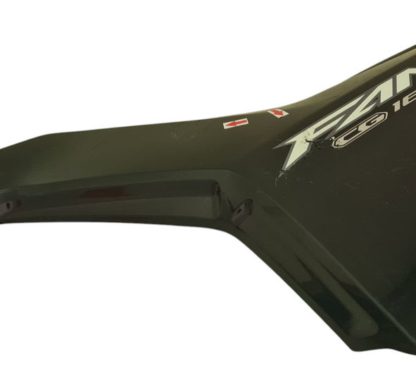 Carenagem Lateral Esq Honda Cg 160 Fan 17/24 Avaria 53077 Preto