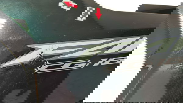 Carenagem Lateral Esq Honda Cg 160 Fan 17/24 Avaria 53077