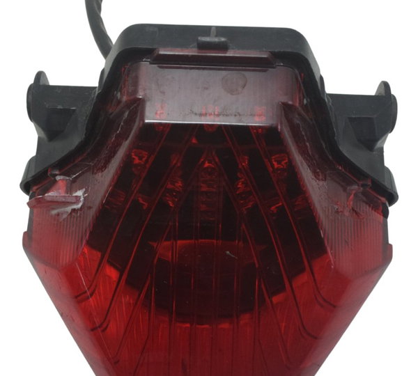 Lanterna Traseira C/ Avaria Yamaha Mt 07 15-18 Original Ambos Lados Vermelho