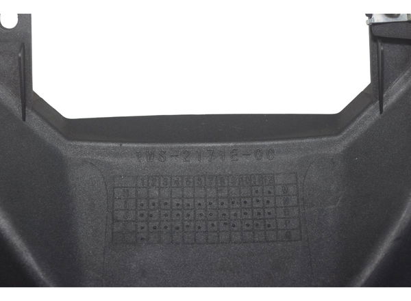 Acabamento Central Rabeta C/ Avaria Yamaha Mt 07 15-18 Orig