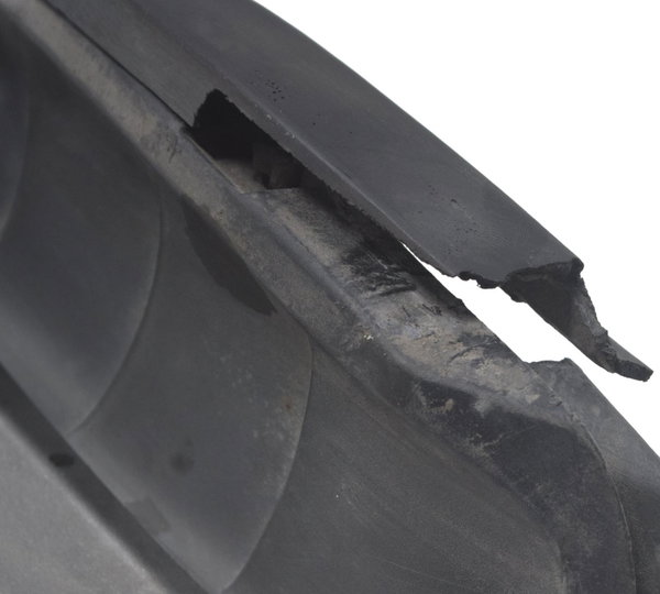 Rabeta Direita C/ Avaria Yamaha Mt 07 15-18 Original