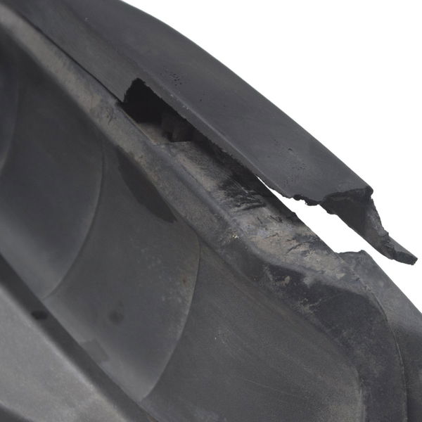 Rabeta Direita C/ Avaria Yamaha Mt 07 15-18 Original